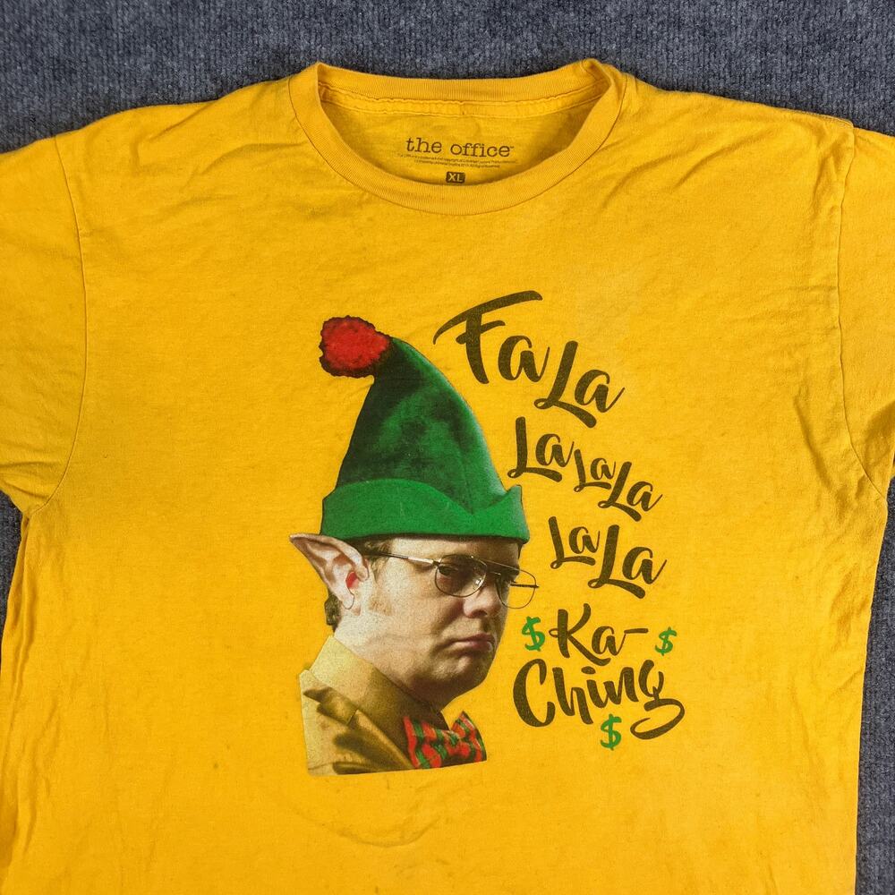 The Office‎ Dwight Christmas T-Shirt Mens XL Yellow Graphic Holiday Funny Tee